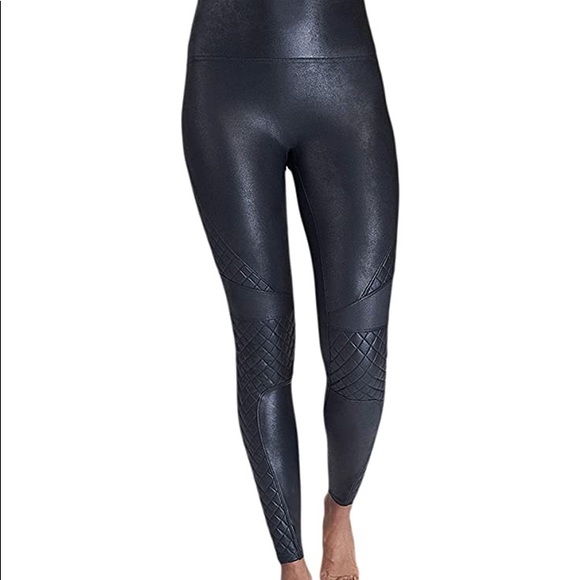 SPANX Pants - SPANX faux leather quilted legging